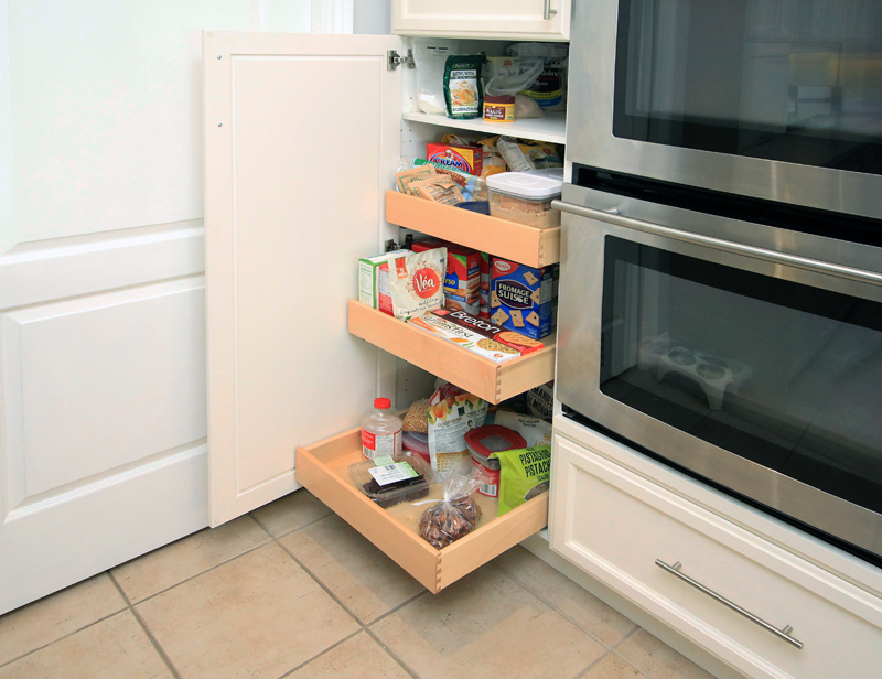 Pull-out pantry drawer bank